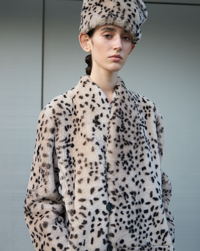 картинка Дубленка DOTS от магазина Одежда+